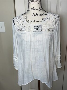 Jolt Women’s Size Medium Gauze Lace Flowy White Bohemian Gypsy Top Feminine